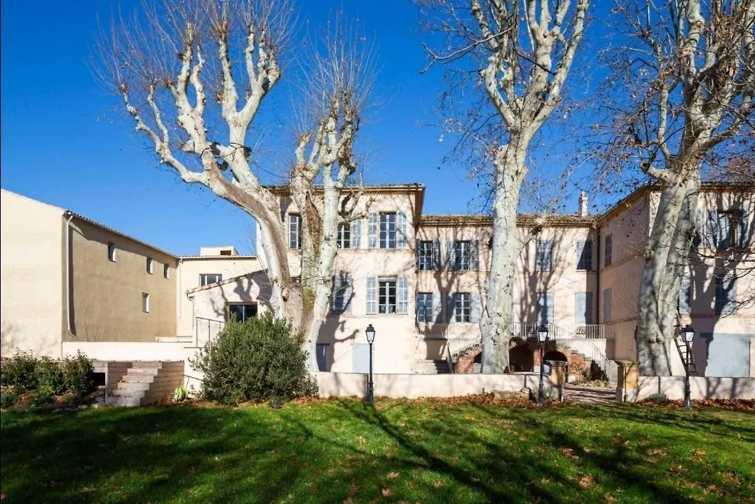 Maison De Maitre Dans Les Vignes Trets 0*,