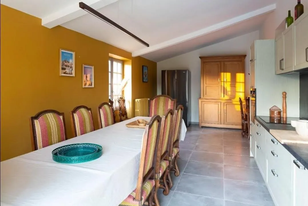 Maison De Maitre Dans Les Vignes Trets 0*,  France